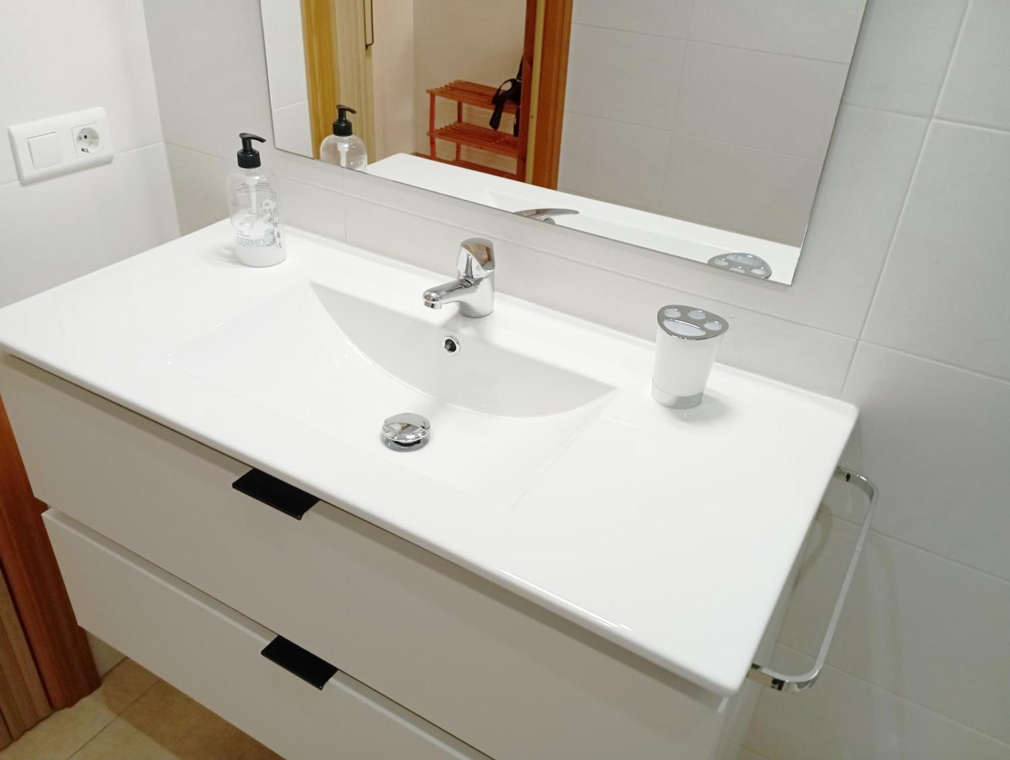 Apartamento Con Vistas En ネルハ 部屋 写真
